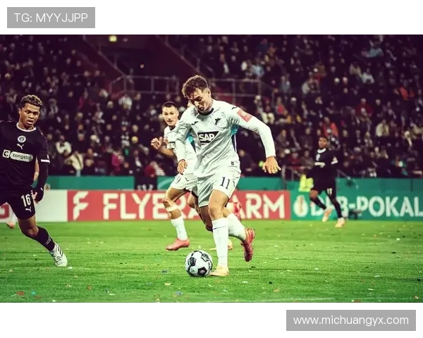 德天空报道拜仁对霍村前锋阿斯拉尼兴趣加深球员预计明夏离队